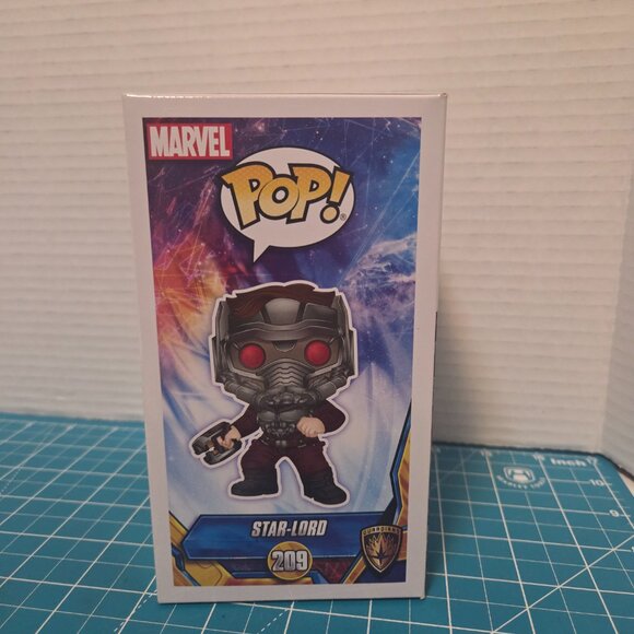 Funko POP Marvel MCU Guardians of the Galaxy Star-Lord Toys R Us 209 Vinyl - Picture 4 of 6